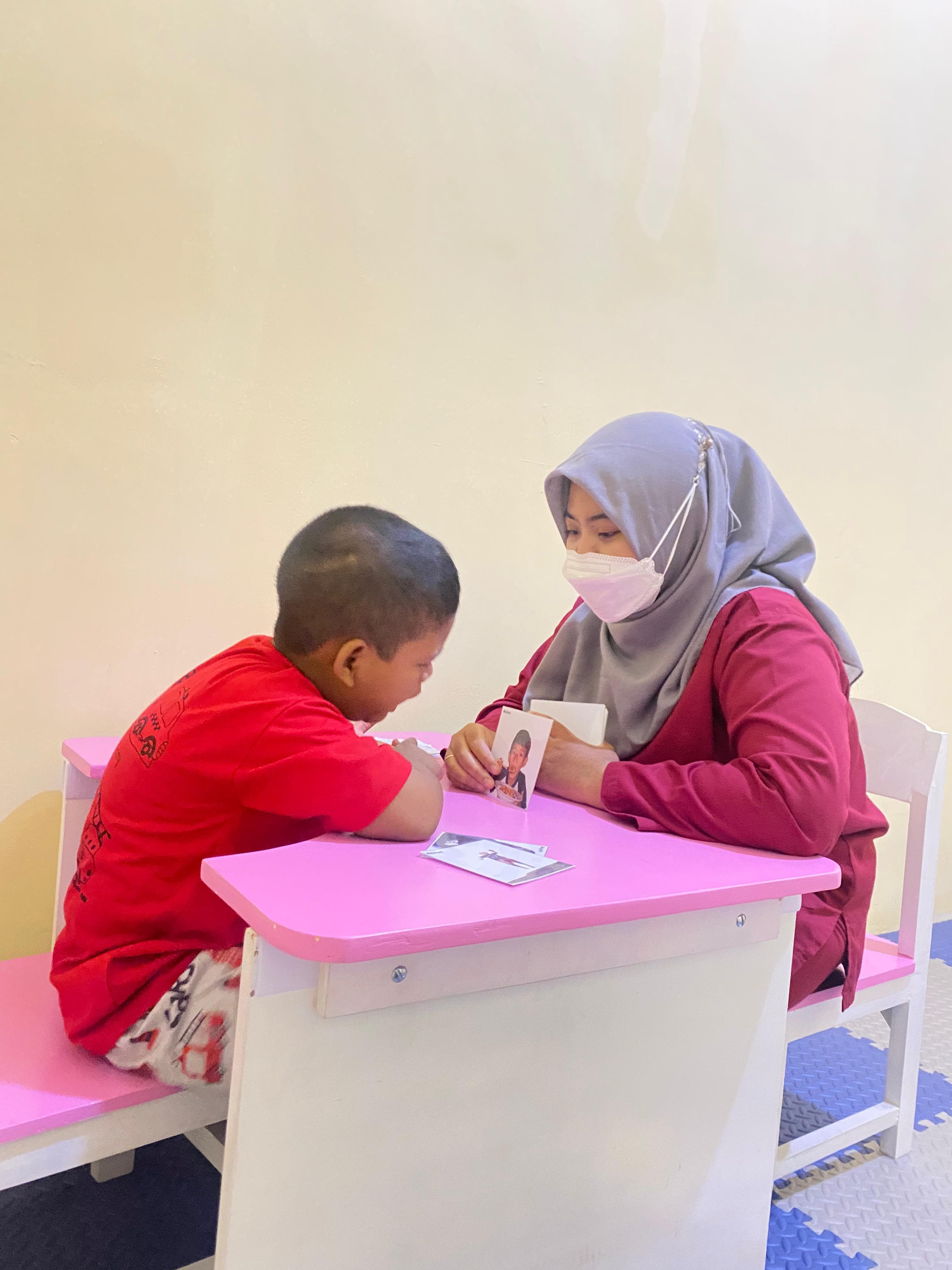 Kapan Sebaiknya Orang Tua Membawa Anak ke Psikolog Anak?