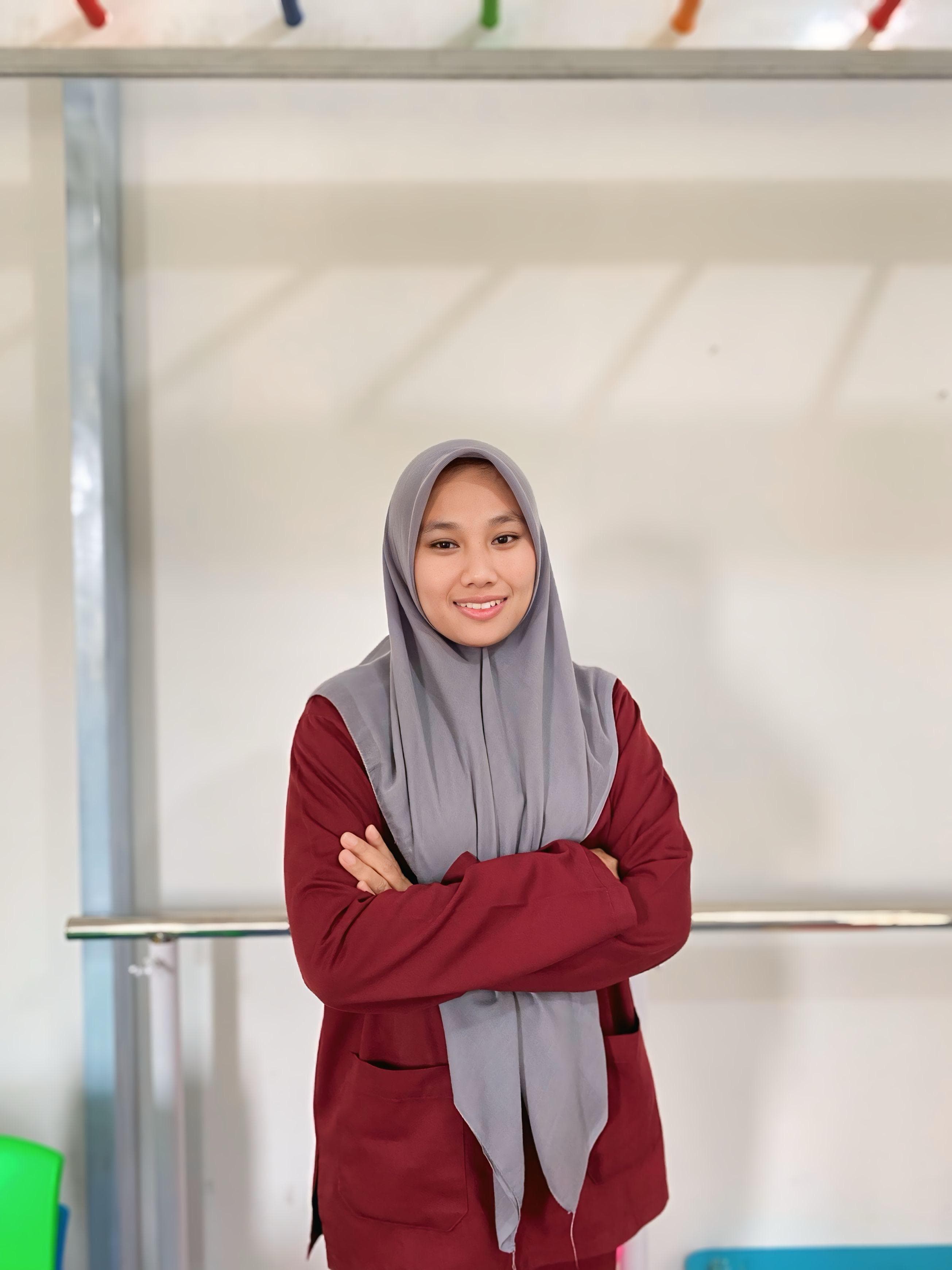 Risfa, A.Md.TW — Terapis Wicara